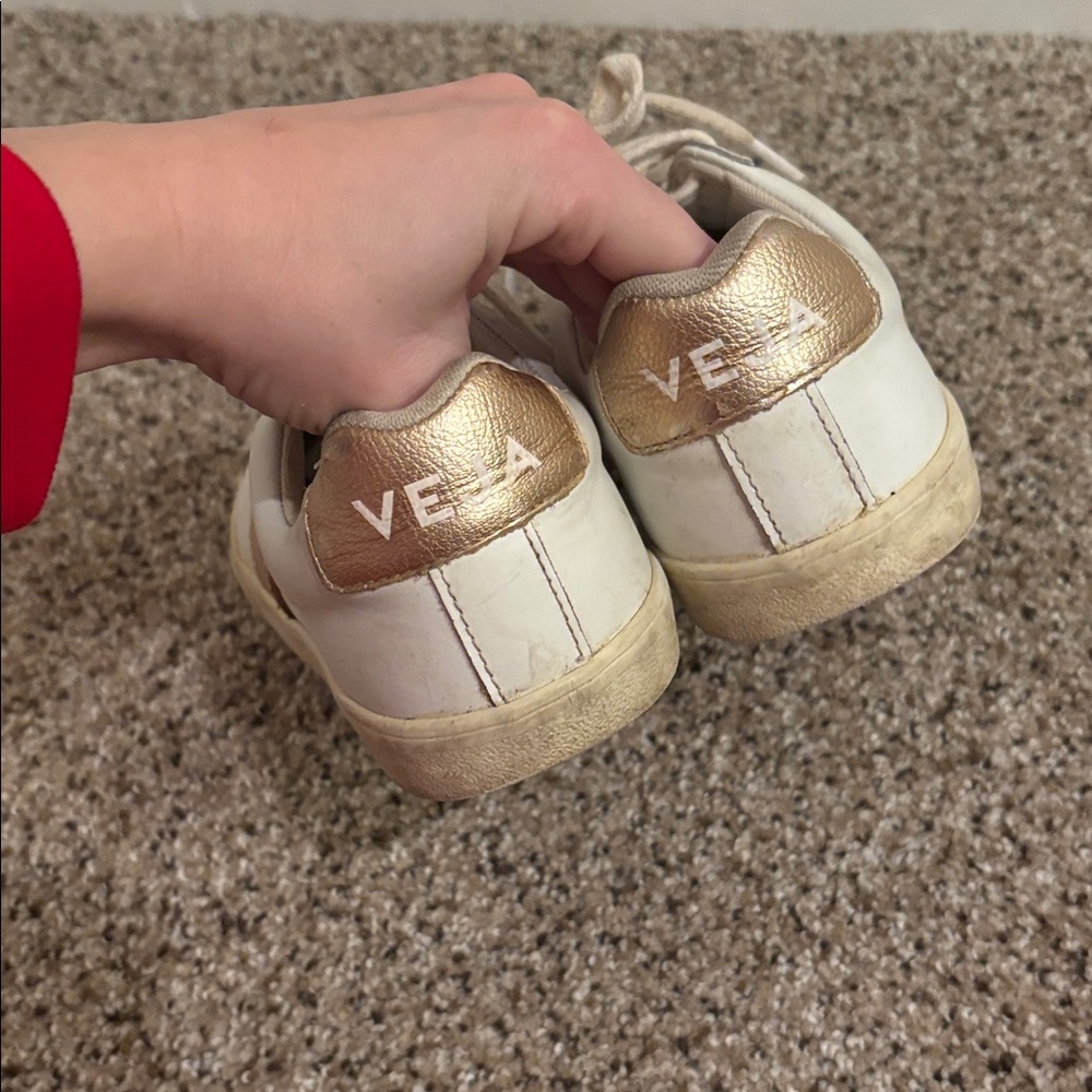 Veja Women's Veja Esplar Sneakers size 7 - Picture 4 of 6
